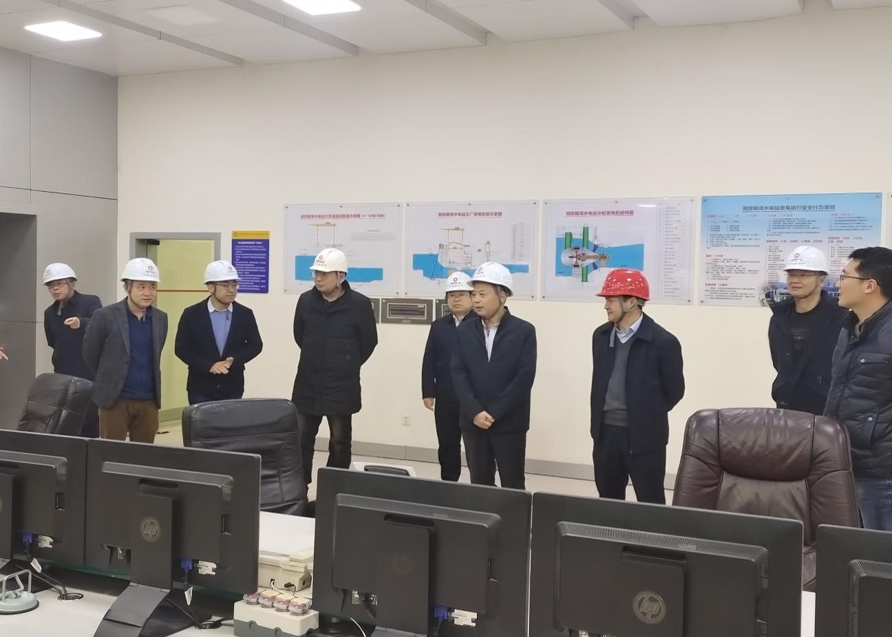 株洲航电分安博官方网站周先亮一行赴铜湾水电站开展专题工作交流